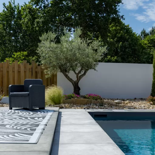 Aménager votre tour de piscine dans les Landes