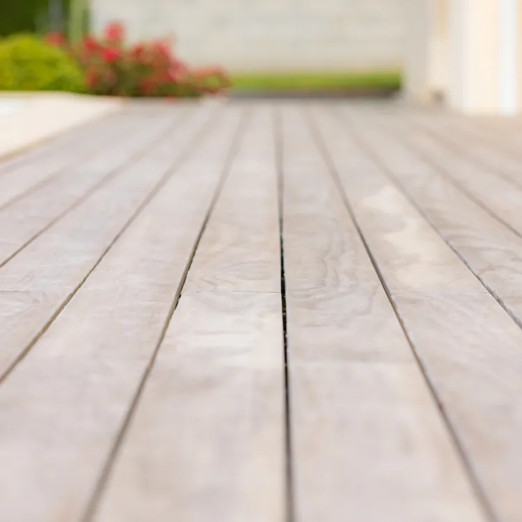 Nettoyage de terrasse à Mont de Marsan